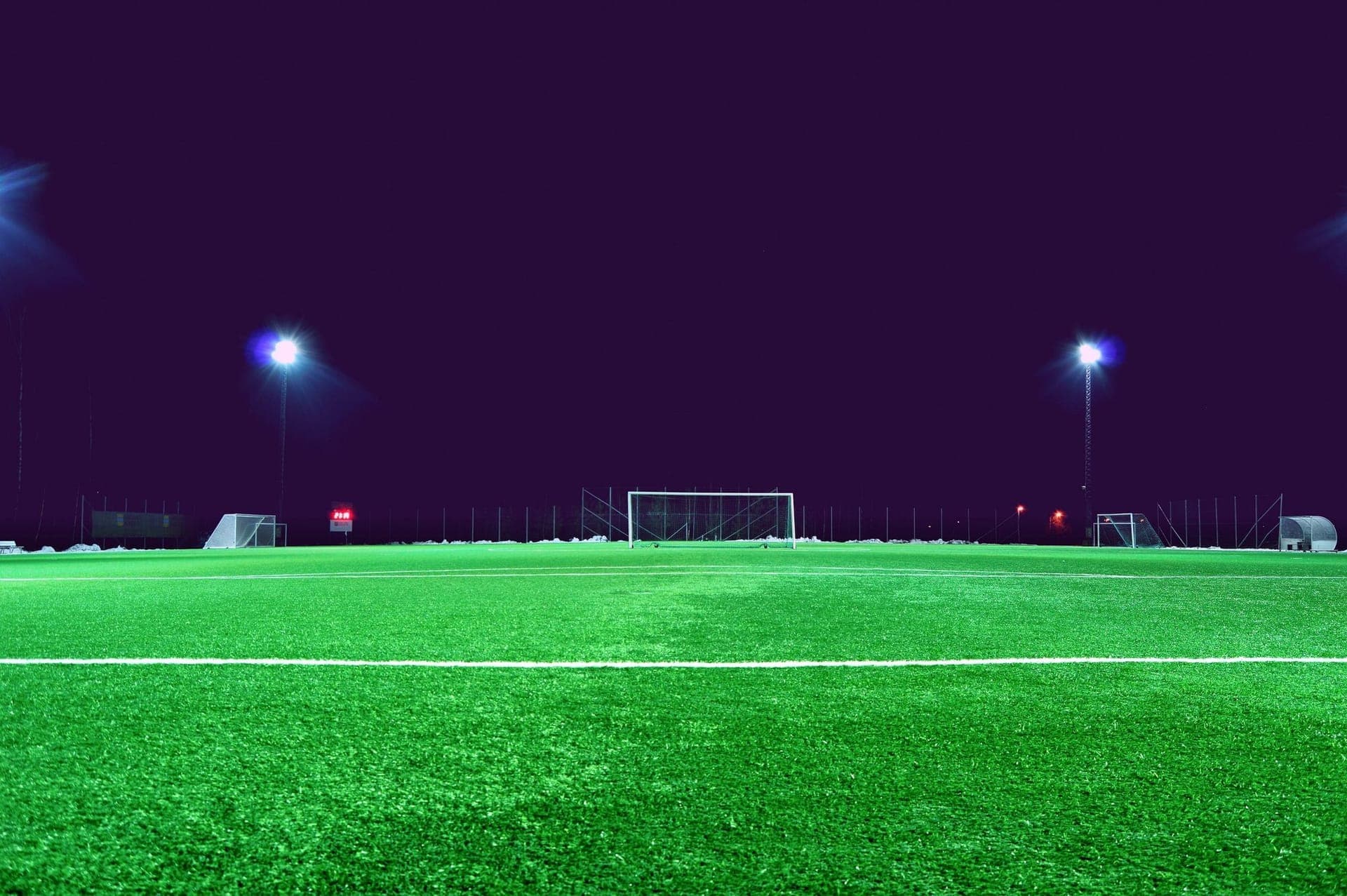 Futbol Sahası LED Aydınlatma Yenilemesi